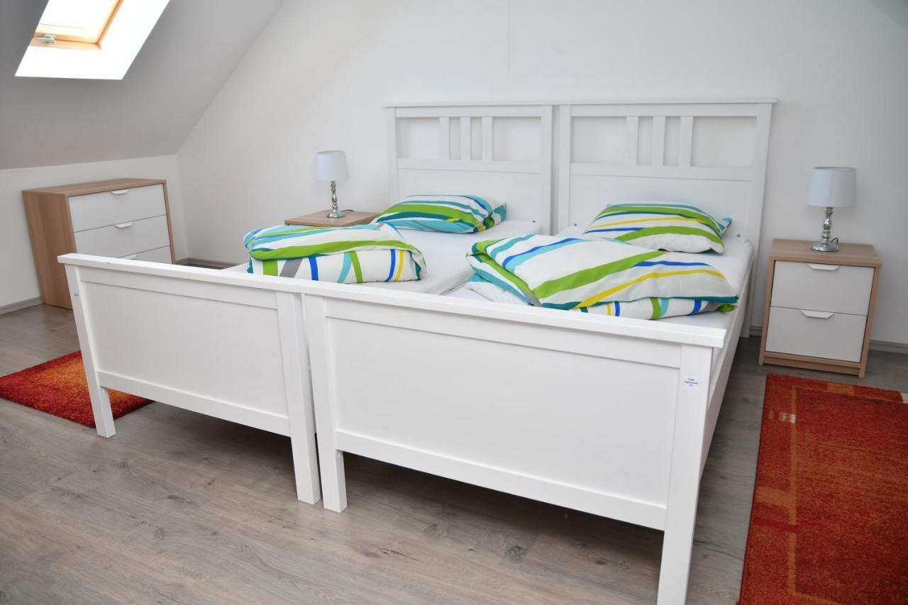 Foeveny Apartmanok Balatonfůzfő Extérieur photo