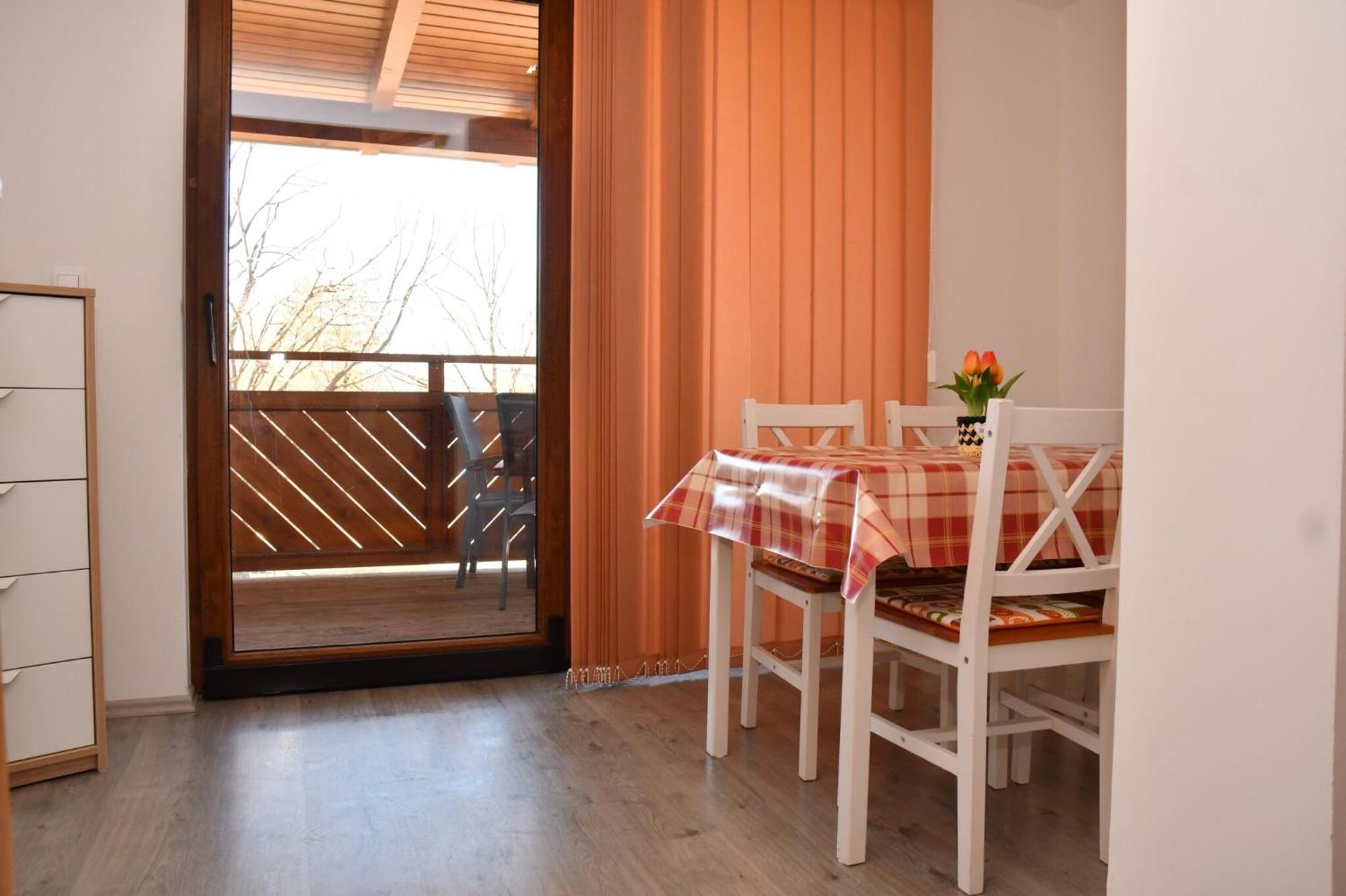 Foeveny Apartmanok Balatonfůzfő Extérieur photo